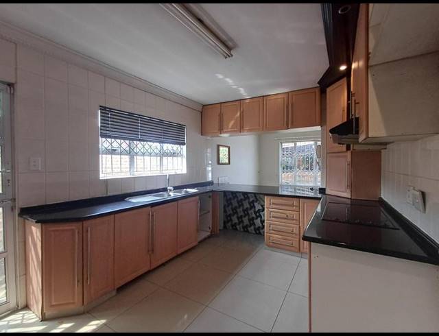 2 BEDROOM PROPERTY TO RENT IN KENVILLE